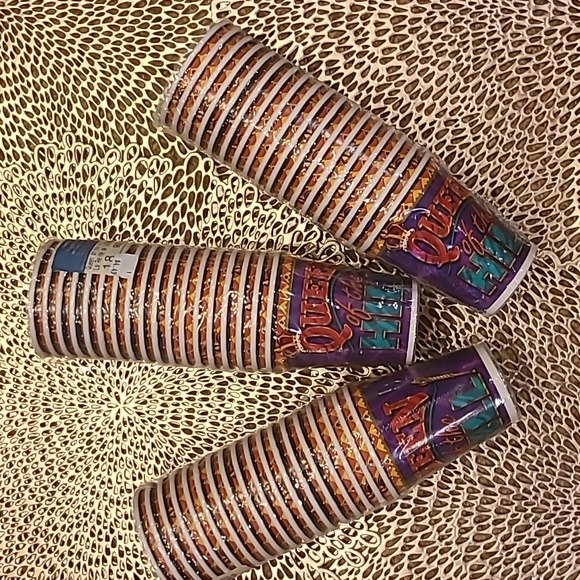 Amscan "Queen of the Hill" Adult Female Birthday Celebration Paperware 414 pcs - Picture 8 of 14